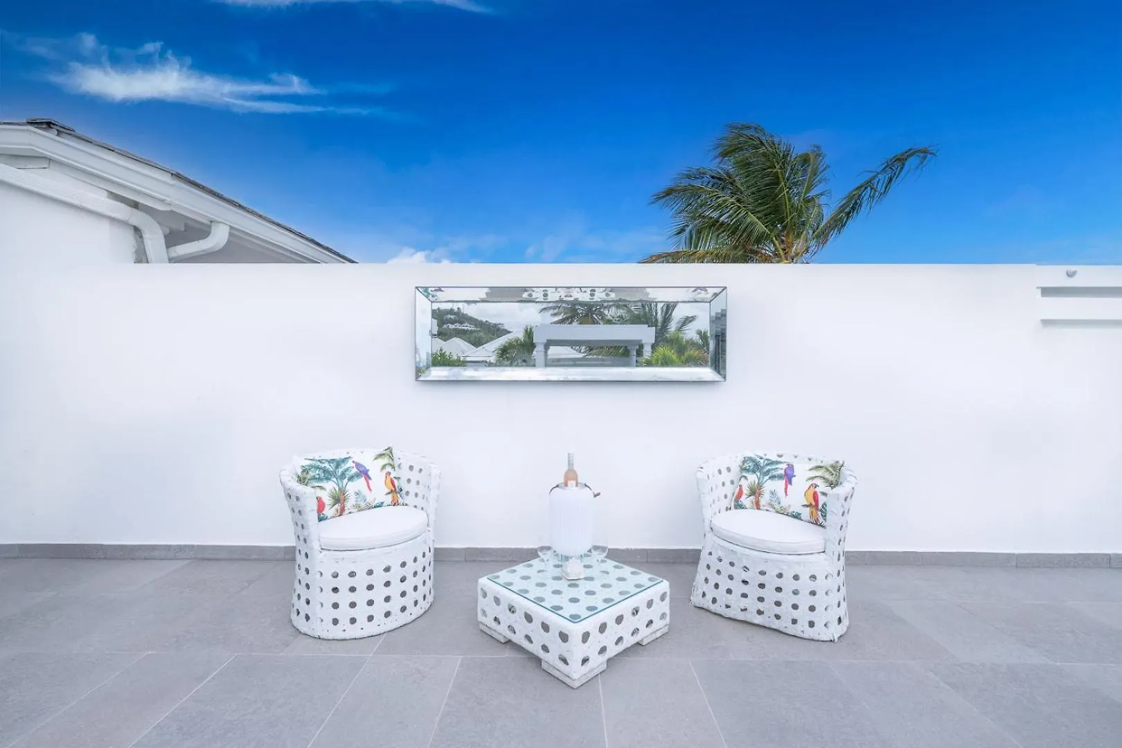 La Perla Bianca - 1 Bedroom Beachfront Luxury Villa Offering Utmost Privacy Les Terres Basses