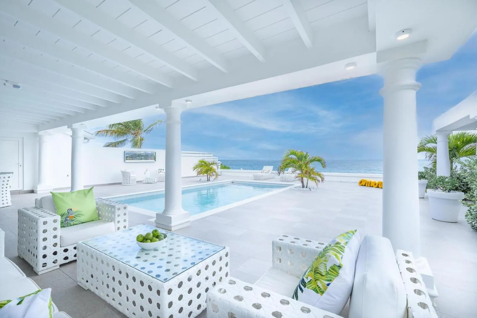 La Perla Bianca - 1 Bedroom Beachfront Luxury Villa Offering Utmost Privacy Les Terres Basses Svatý Martin