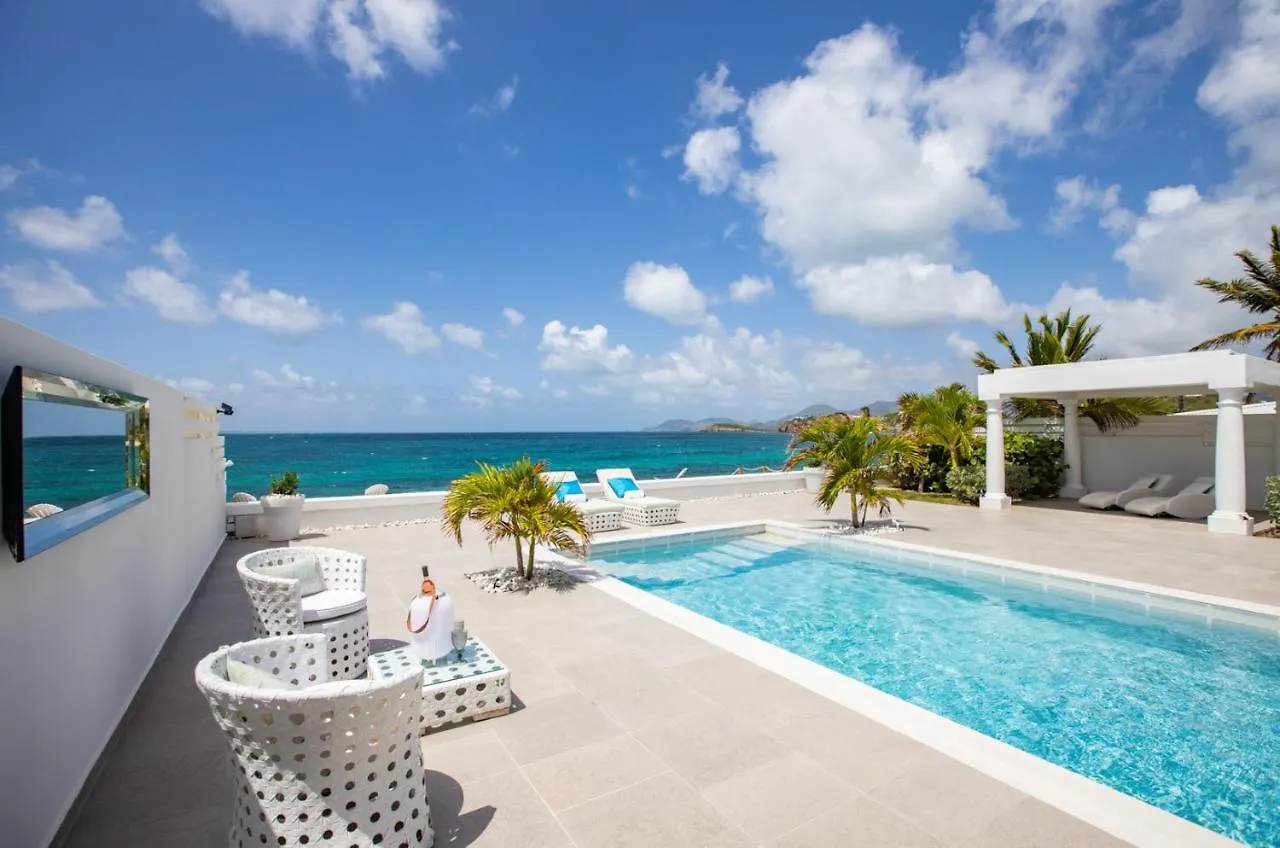 Les Terres Basses La Perla Bianca - 1 Bedroom Beachfront Luxury Villa Offering Utmost Privacy